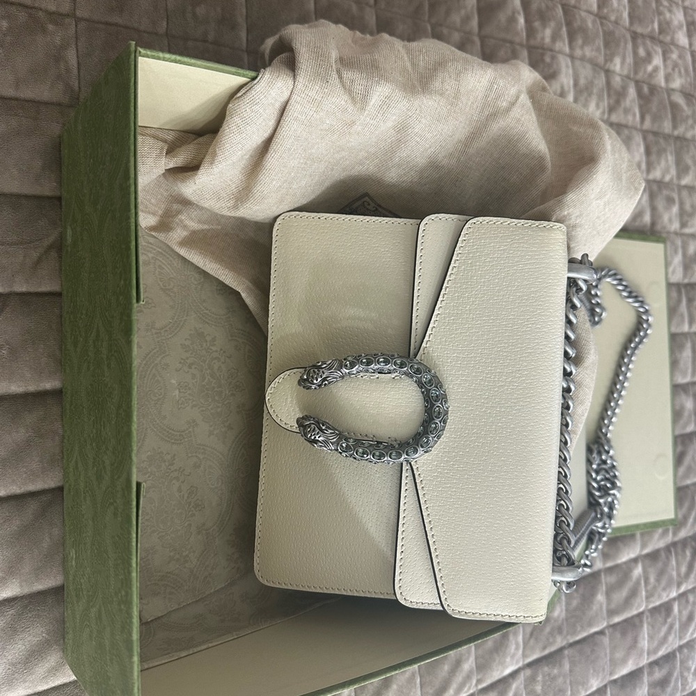 Gucci Dionysus Light Cream Leather Shoulder Bag with Silver-Tone Horsebit